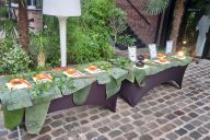 Participants découvrant et dégustant des insectes comestibles lors d’un atelier MadCityZen. | © MadCityZen